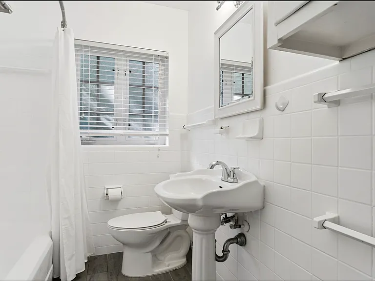 447 N Phelps Ave — Photo 14