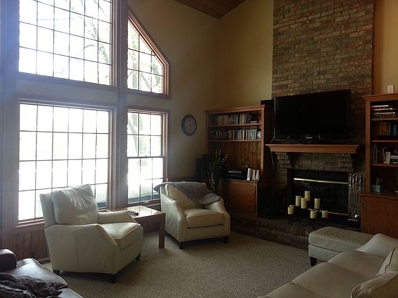 Great room with River View