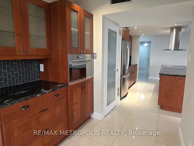 1300 Bloor St #1803 — Photo 10