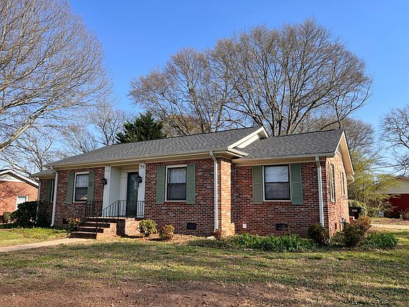2nd image of 102 Woodcliff Ct