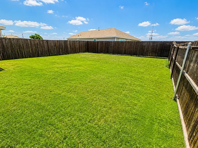4119 Wintergreen Dr — Photo 6