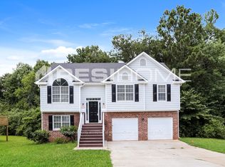 7629 Lakemoor Dr, Riverdale, GA 30296