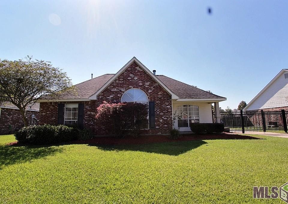 1st image of 13480 Meadow Crossing Dr