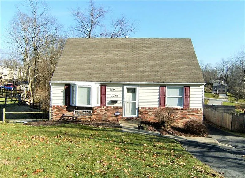 1099 Highfield Rd photo 1