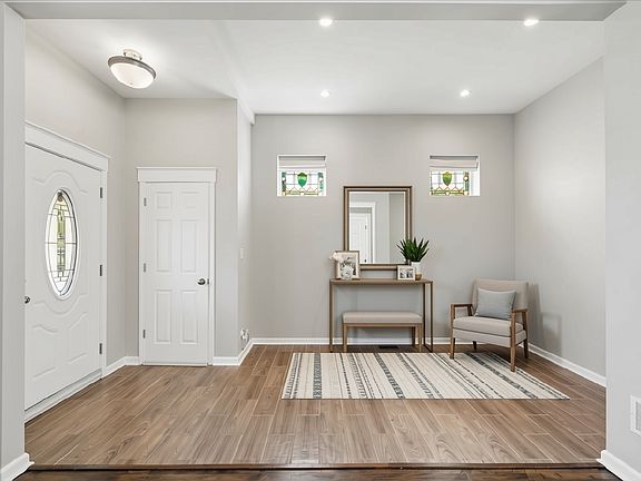 3rd image of 6437 26th St
