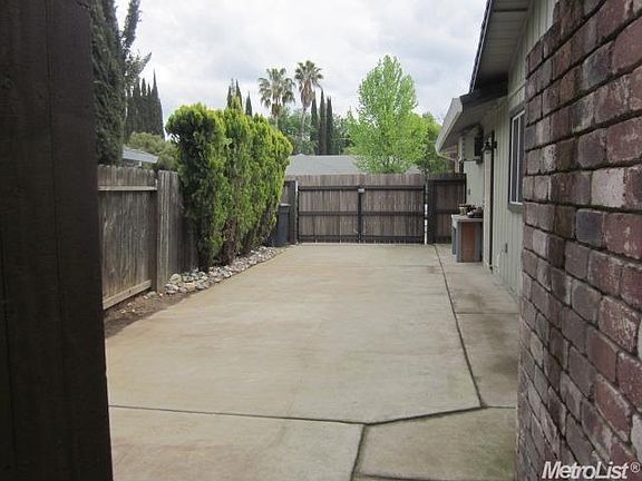 2nd image of 1514 Crestmont Oak Dr