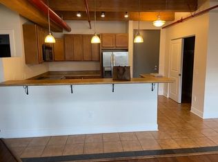 533 Columbia Ave APT 15, Holland, MI 49423