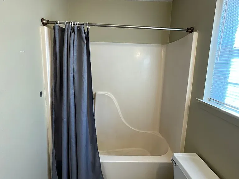 213 Old Oak Ln — Photo 19