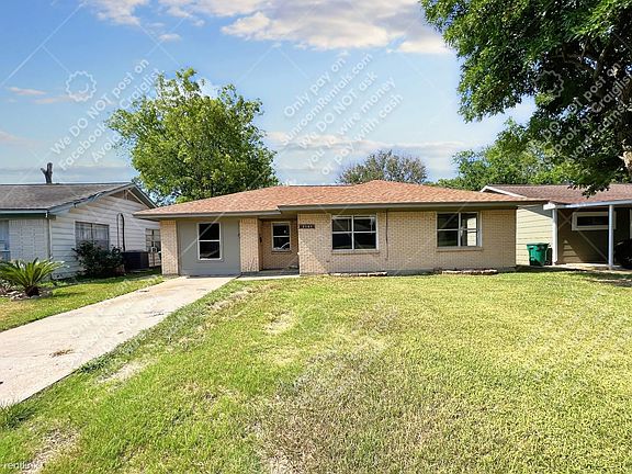 2nd image of 3305 Sophie Ann Dr