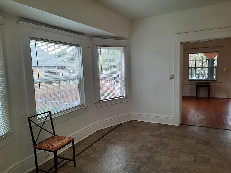 411 S Pilgrim St #A — Photo 15