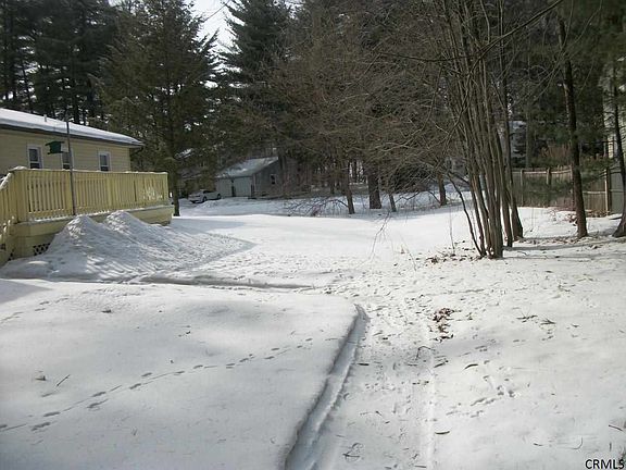 5th image of 19 Pebble Beach Dr