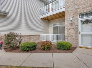4039 Hazelnut Ct, Sheboygan, WI 53081