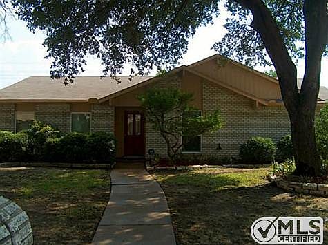 1st image of 928 Mossvine Dr