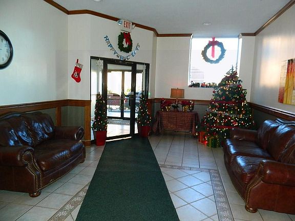 2nd image of 632 Warburton Ave APT 4E