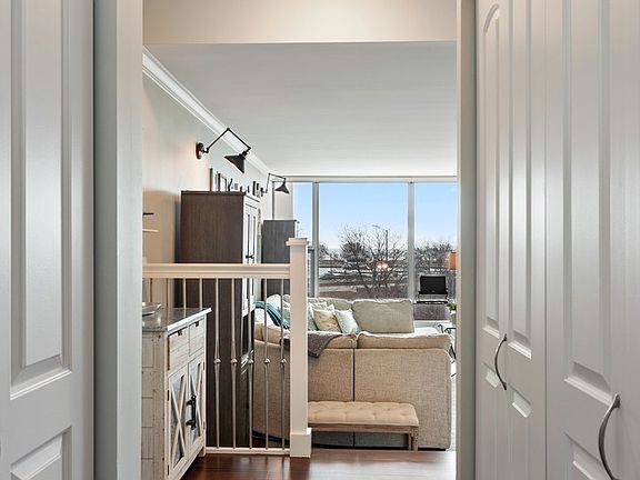 2nd image of 3200 N Lake Shore Dr APT 405