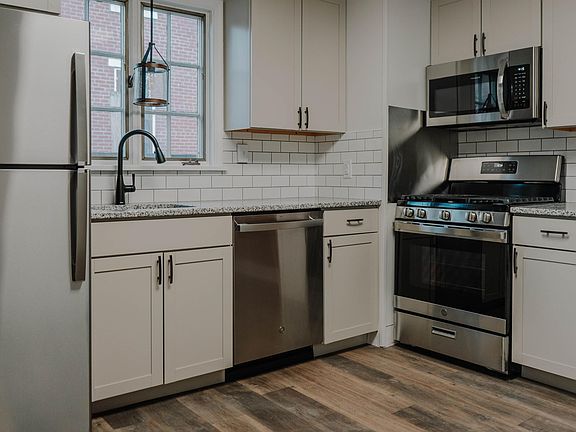 5th image of 1531 Green St #2R