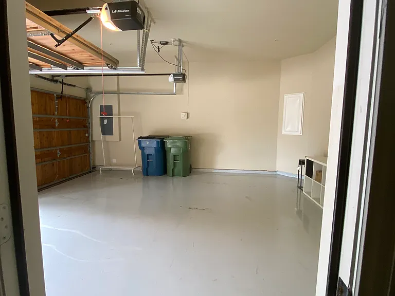580 Hampshire Dr — Photo 24