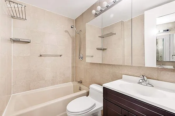 Rented by Sotheby's International Realty | media 20