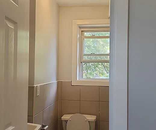 5th image of 42 Doremus St #5D