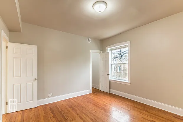 2 bed, 900 sqft, $1,525 — Photo 2