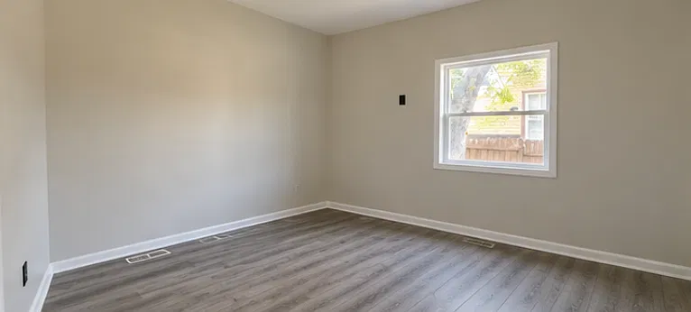 3 bed, 1962 sqft, $1,999 — Photo 4