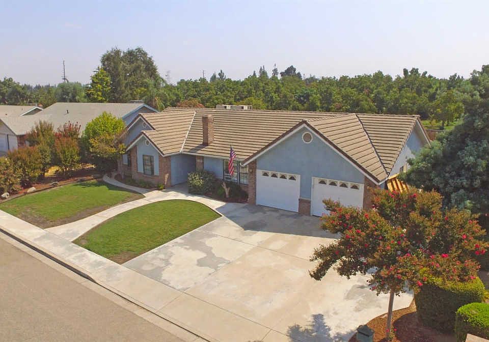 1st image of 2727 E Paradise Ave