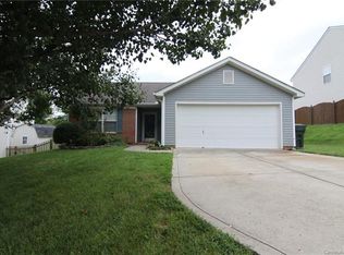 812 River Trail Rd, Lowell, NC 28098