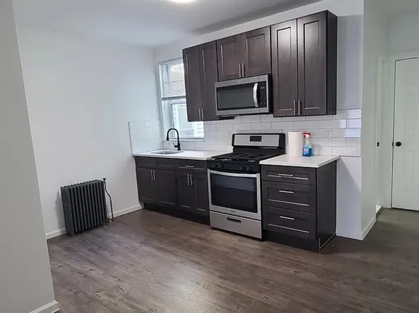183 West 24th Street image 1 of 3