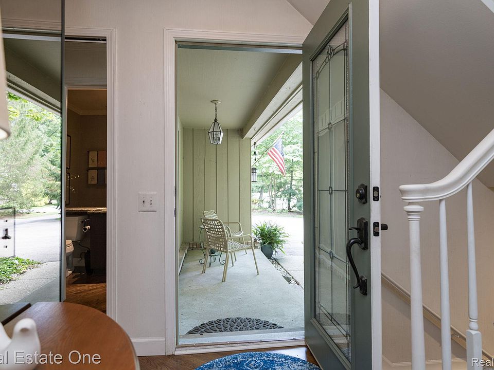 1361 Knollcrest Cir, photo 5