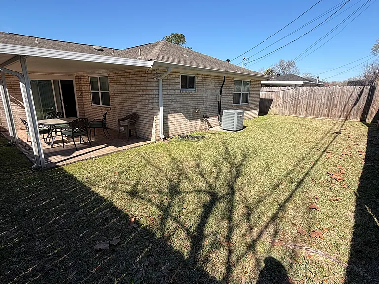 242 Dianne Dr — Photo 15