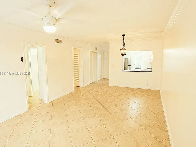 1100 Pine Dr #106 — Photo 10