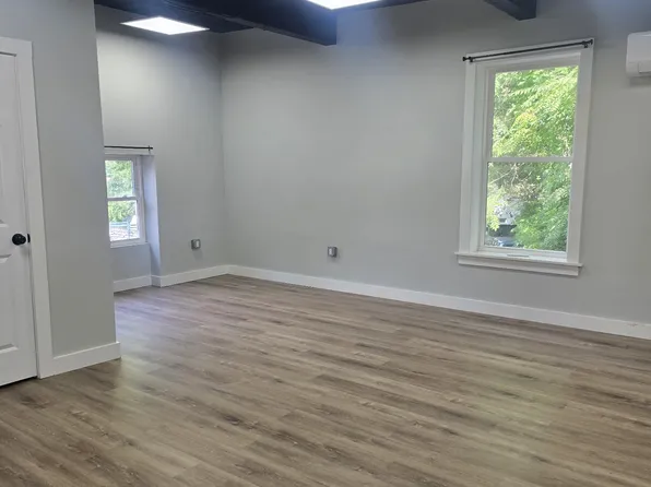 98 Pleasant St Suite 1, Leominster, MA 01453