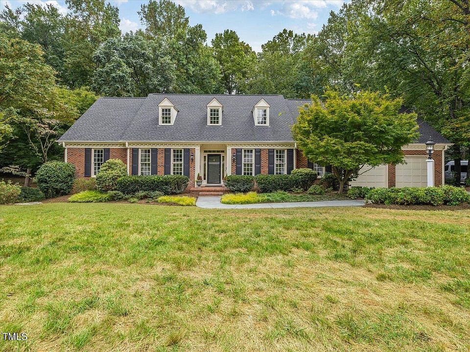 1st image of 219 Lochside Dr