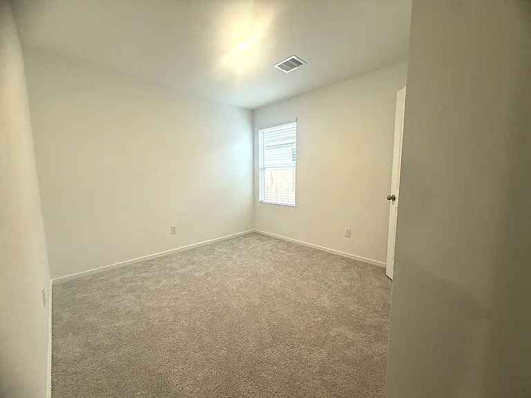 1520 Sunset Dr — Photo 7