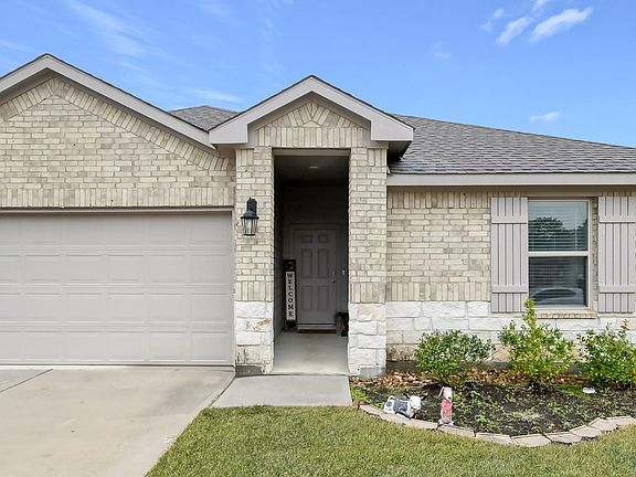 3rd image of 3407 Quiet Gate Ln