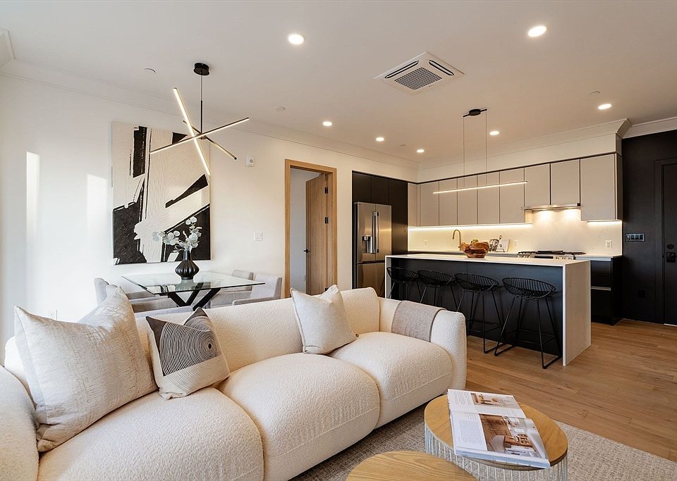 1st image of 388 Washington St #204