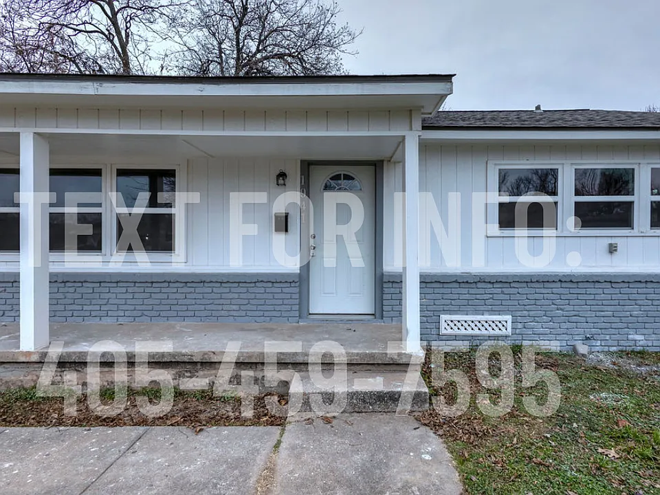 1941 W Spruce Ave