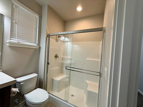 5th image of 13775 SE 183rd St