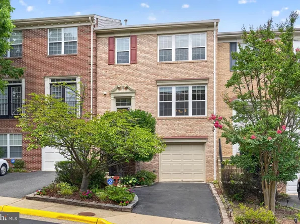 6295 Taliaferro Way, Alexandria, VA 22315