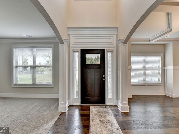 2nd image of 3972 Golden Gate Way