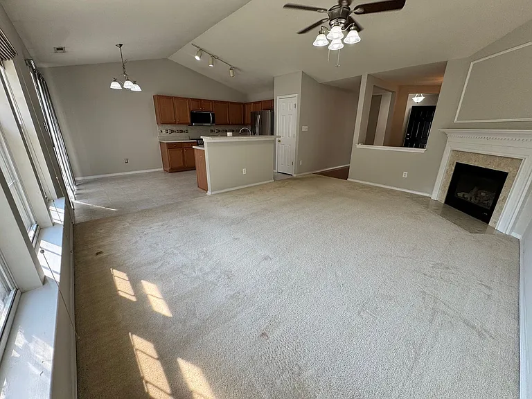 5337 Thunderidge Dr — Photo 10