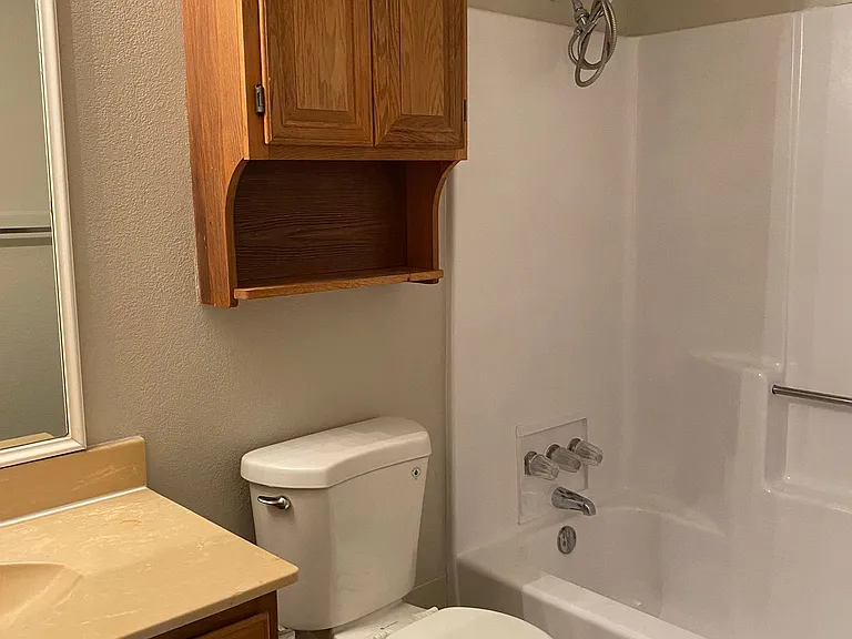 1112 Valley View St — Photo 18