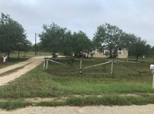 305 Mourning Dove, Floresville, TX 78114