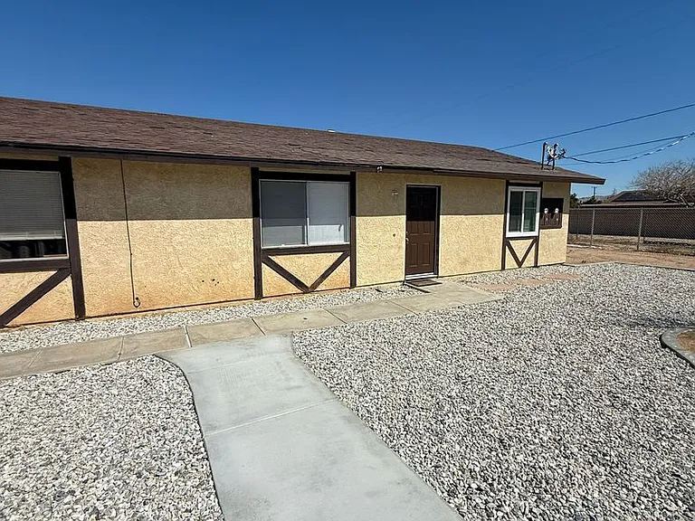 12363 Redwing Rd — Photo 2