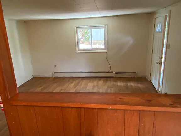 3rd image of 523 Orlando Ave