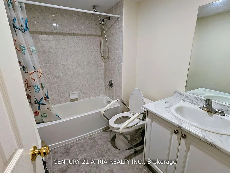 8 McAlister Ave — Photo 22