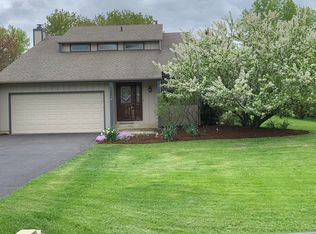 8705 Riley Rd, Wonder Lake, IL 60097