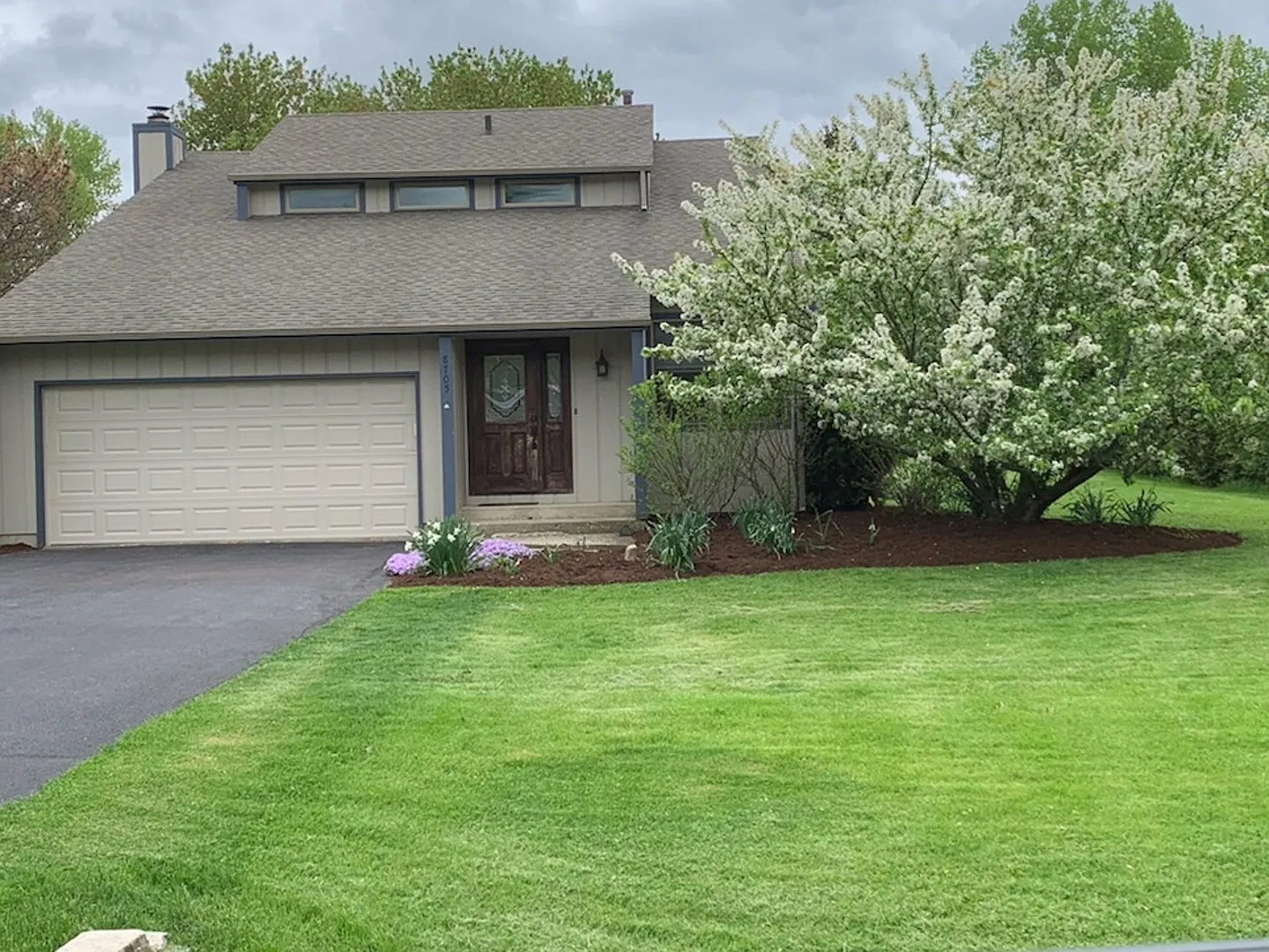 8705 Riley Rd photo 1
