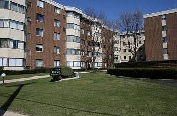 1st image of 5500 Lincoln Ave #407