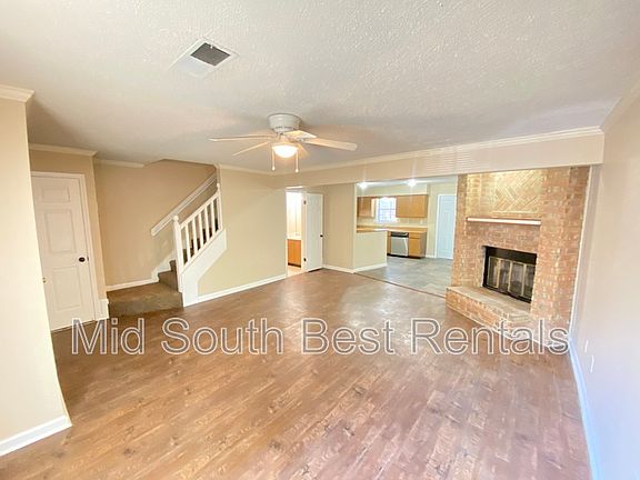 2nd image of 4175 Hickory Grove Dr